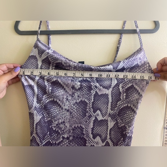 FOREVER 21 Purple and lavender snakeskin pring bodycon mini dress - Picture 4 of 7